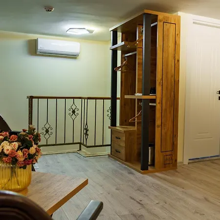 Hotel Grand 464 *